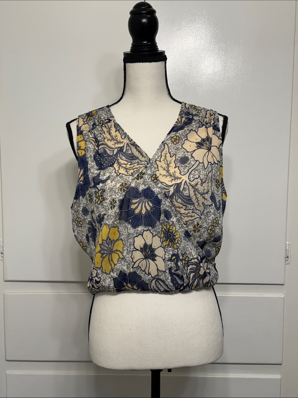 RACHEL Rachel Roy Navy Blue Yellow Cream Floral Sleeveless Blouse